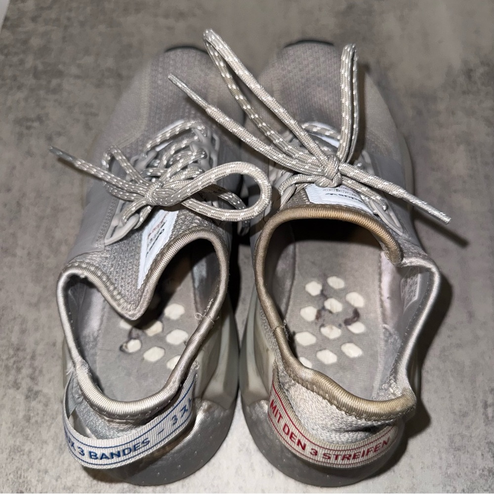 Grey Adidas 4.5Y - Picture 5 of 7